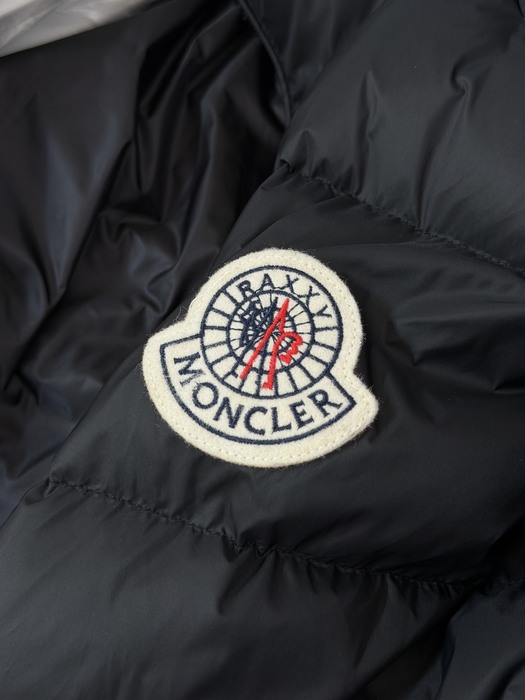 Clothing Moncler puffer jacket Black 010