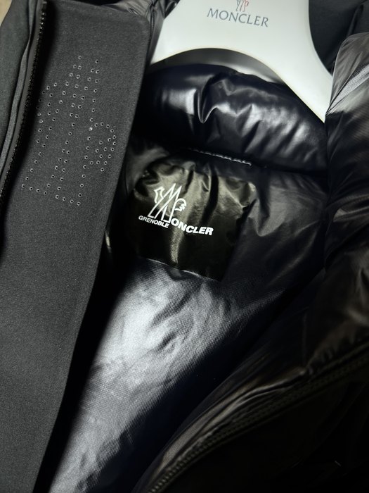 Clothing Moncler puffer jacket Black 011