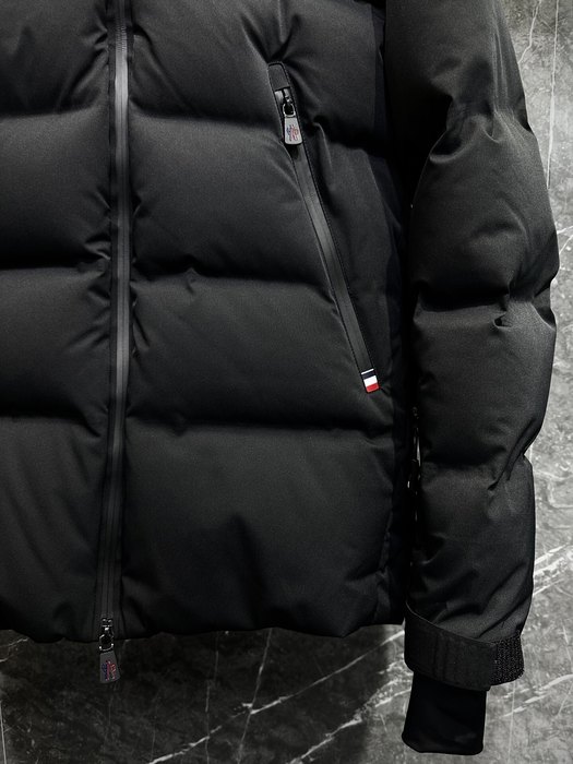 Clothing Moncler puffer jacket Black 011