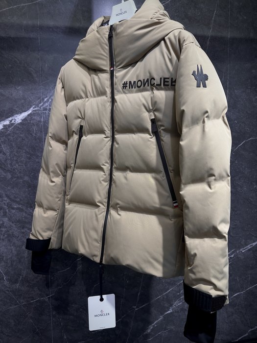 Clothing Moncler puffer jacket Black 012