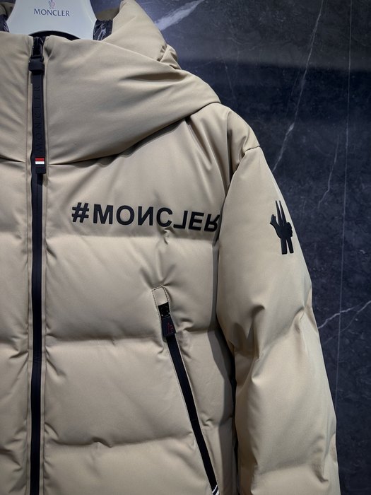 Clothing Moncler puffer jacket Black 012