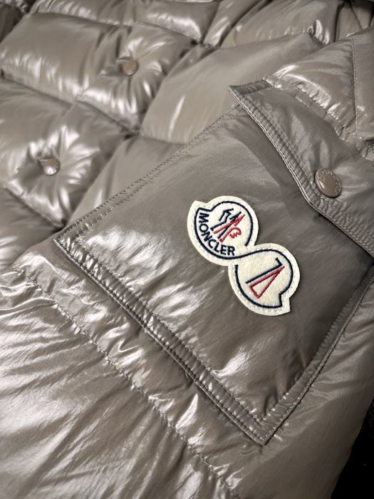 Clothing Moncler puffer jacket Black 018