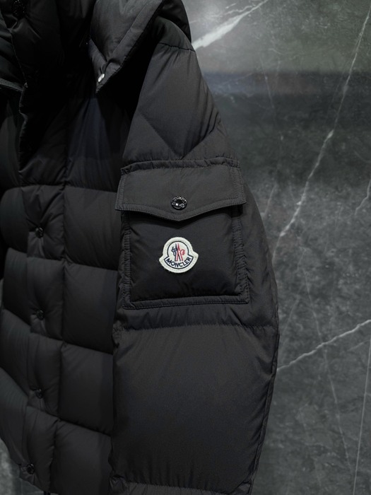 Clothing Moncler puffer jacket Black 019
