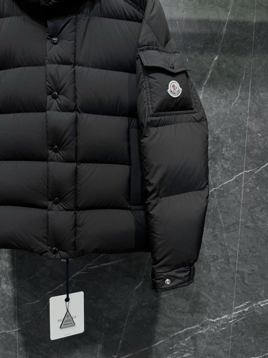 Clothing Moncler puffer jacket Black 019