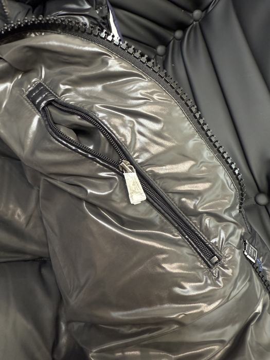 Clothing Moncler puffer jacket Black 021