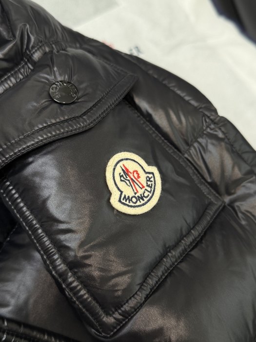 Clothing Moncler puffer jacket Black 021