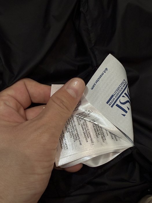 Clothing Moncler puffer jacket Black 022