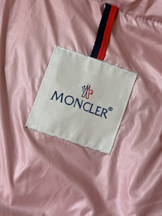 Clothing Moncler puffer jacket Black 023