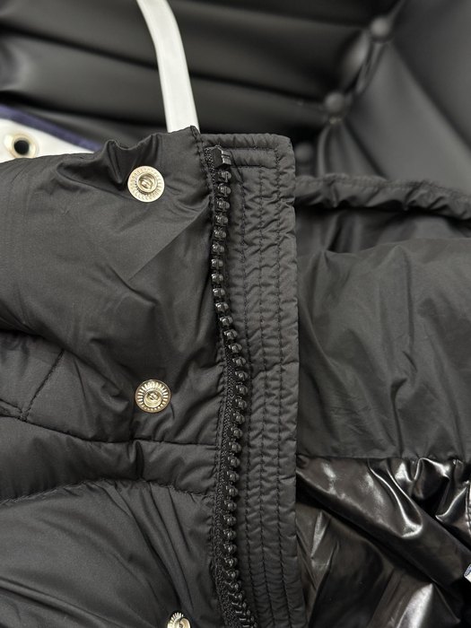 Clothing Moncler puffer jacket Black 024
