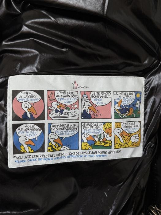 Clothing Moncler puffer jacket Black 024