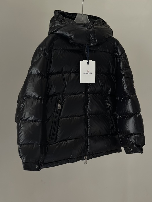 Clothing Moncler puffer jacket Black 027