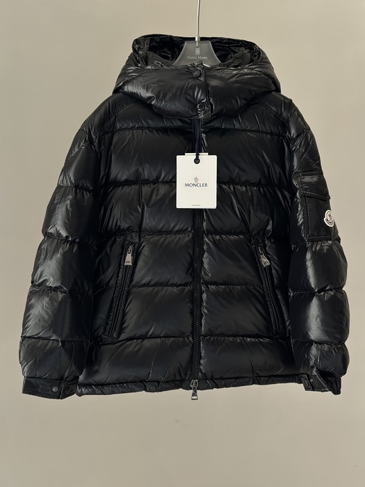 Clothing Moncler puffer jacket Black 027