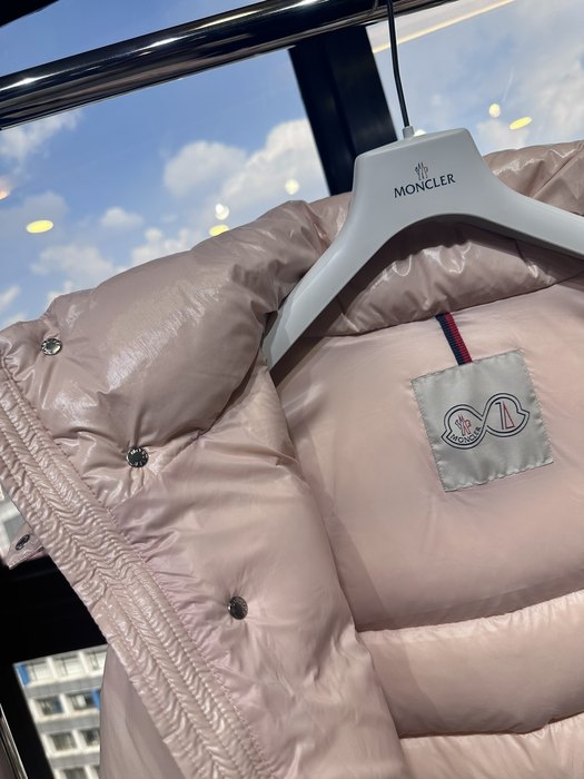 Clothing Moncler puffer jacket Black 028