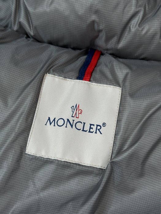 Clothing Moncler puffer jacket Grey 001