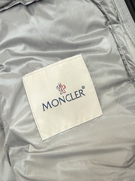 Clothing Moncler puffer jacket Grey 002