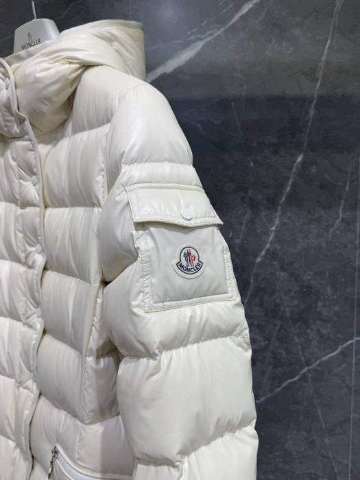 Clothing Moncler puffer jacket White 001