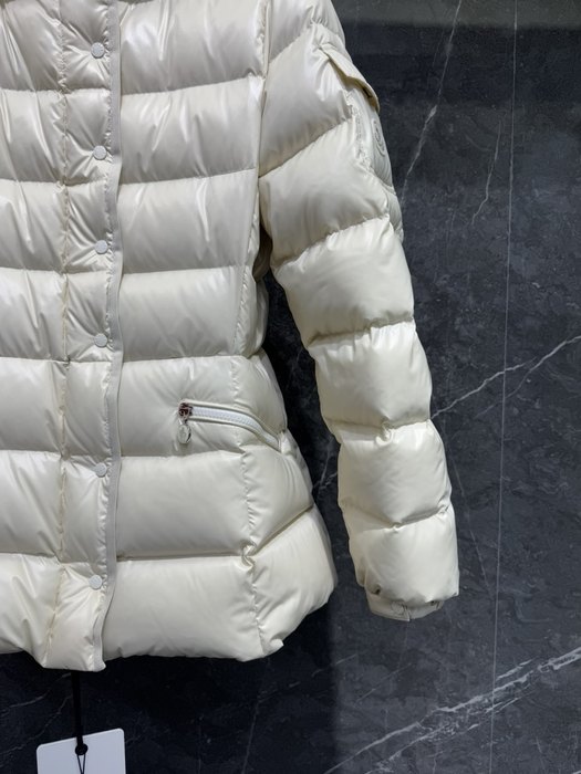 Clothing Moncler puffer jacket White 001