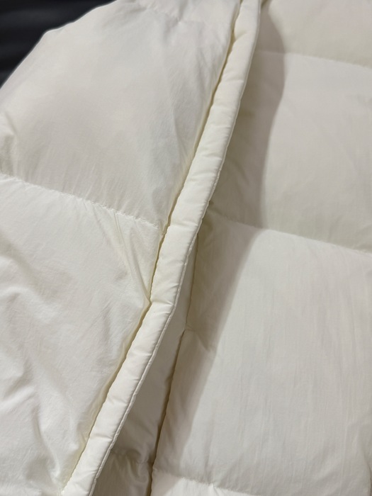 Clothing Moncler puffer jacket White 007