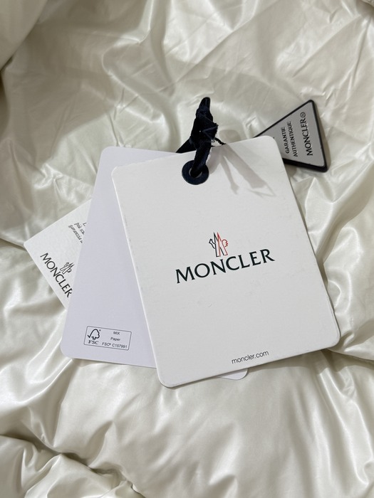 Clothing Moncler puffer jacket White 008