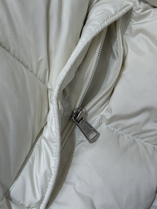 Clothing Moncler puffer jacket White 008