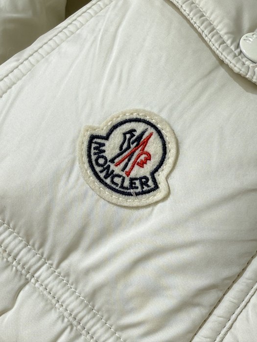 Clothing Moncler puffer jacket White 008