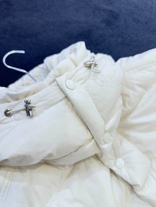 Clothing Moncler puffer jacket White 009
