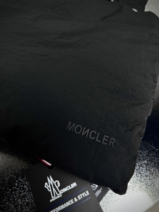 Clothing Moncler puffer vest Black 003