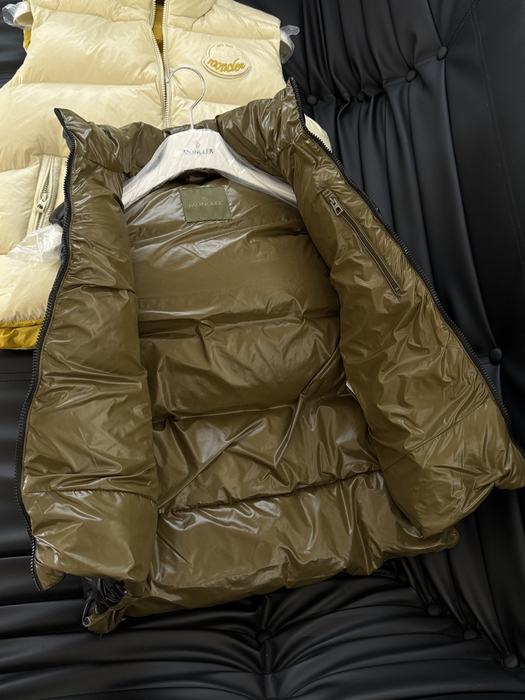 Clothing Moncler puffer vest Black 007