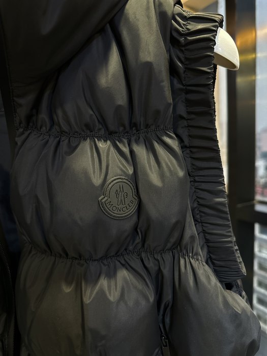Clothing Moncler puffer vest Black 009
