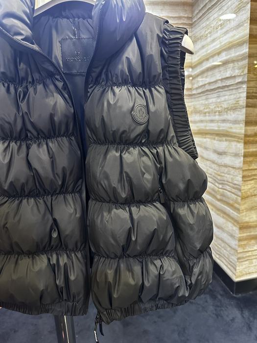 Clothing Moncler puffer vest Black 009