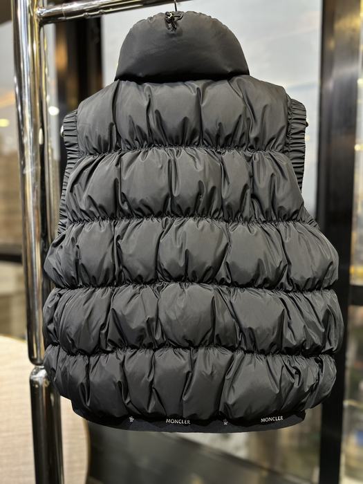 Clothing Moncler puffer vest Black 009