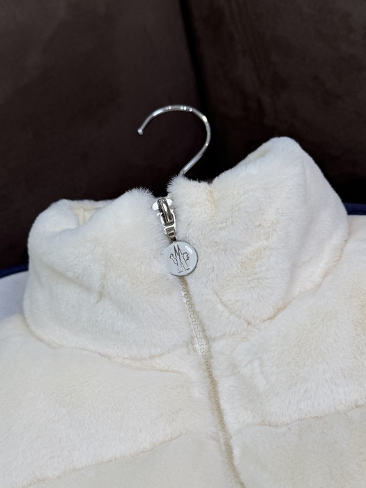 Clothing Moncler puffer vest White 001