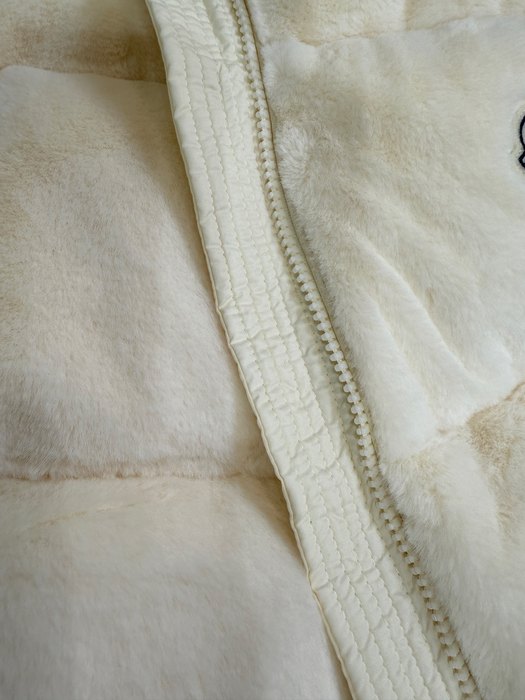 Clothing Moncler puffer vest White 001