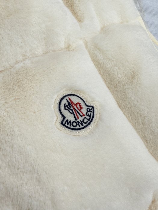 Clothing Moncler puffer vest White 001