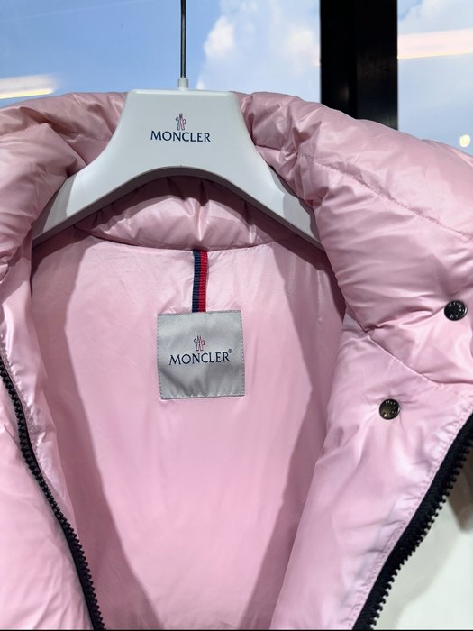 Clothing Moncler puffer vest White 002