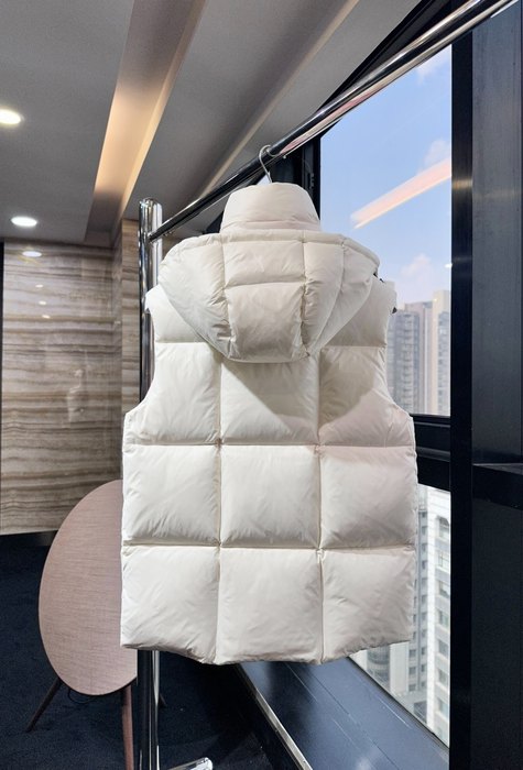 Clothing Moncler puffer vest White 002