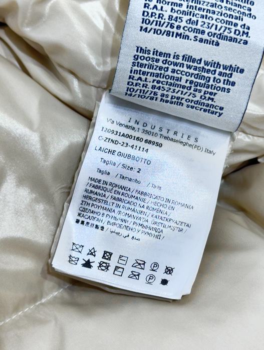 Clothing puffer jacket with fur hood Beige