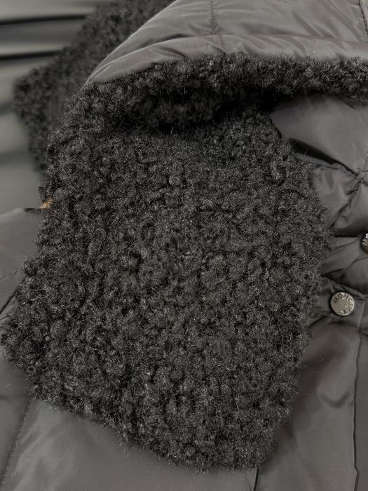 Clothing puffer jacket with shearling detail Black