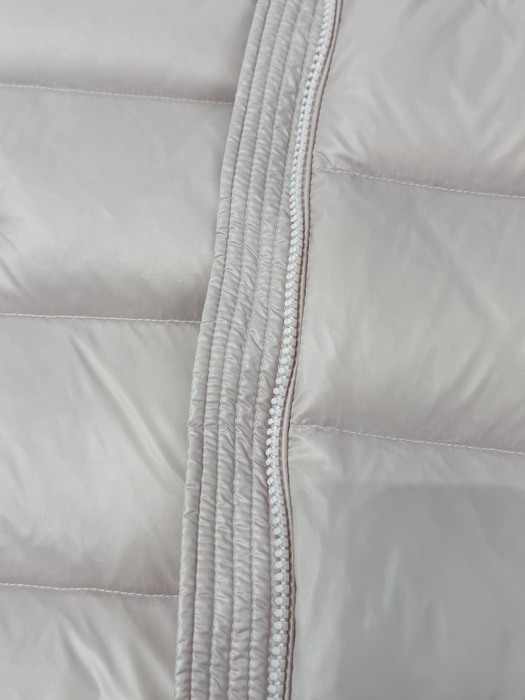 Clothing puffer jacket Beige