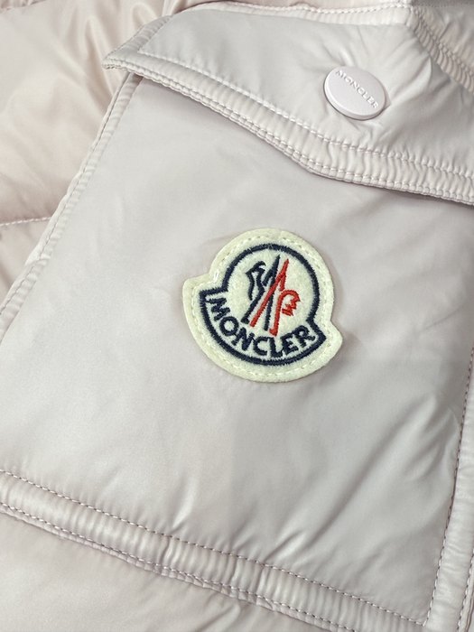 Clothing puffer jacket Beige