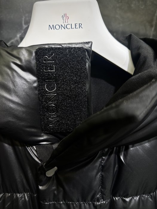 Clothing puffer jacket Black