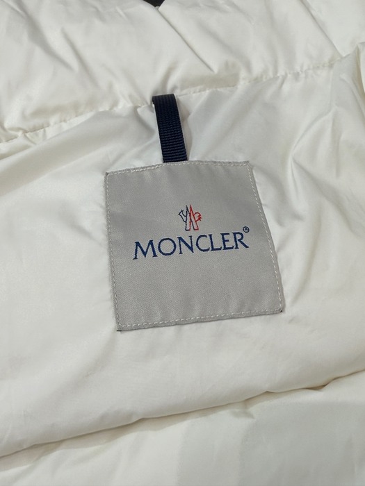 Clothing puffer jacket White 001