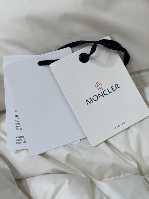 Clothing puffer jacket White 001