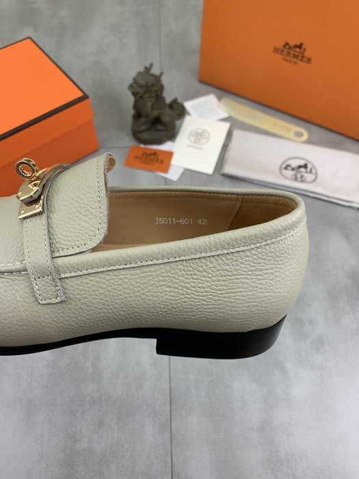 Shoes Hermes loafer Beige Size 39 44