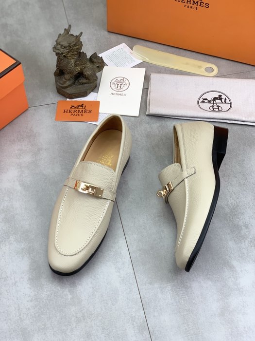 Shoes Hermes loafer Beige Size 39 44
