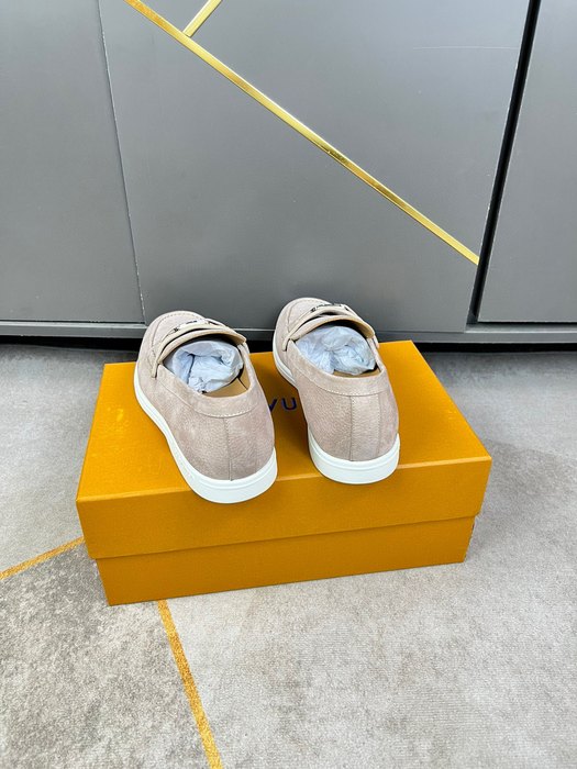 Shoes Louis Vuitton 1V Major loafer Beige