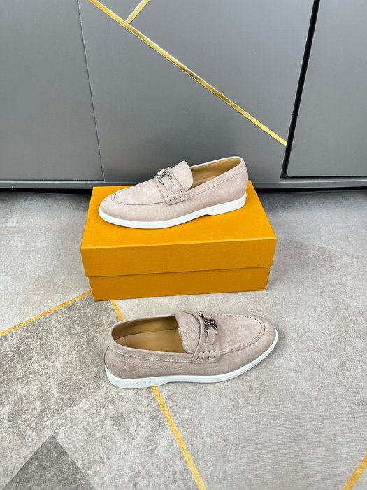 Shoes Louis Vuitton 1V Major loafer Beige