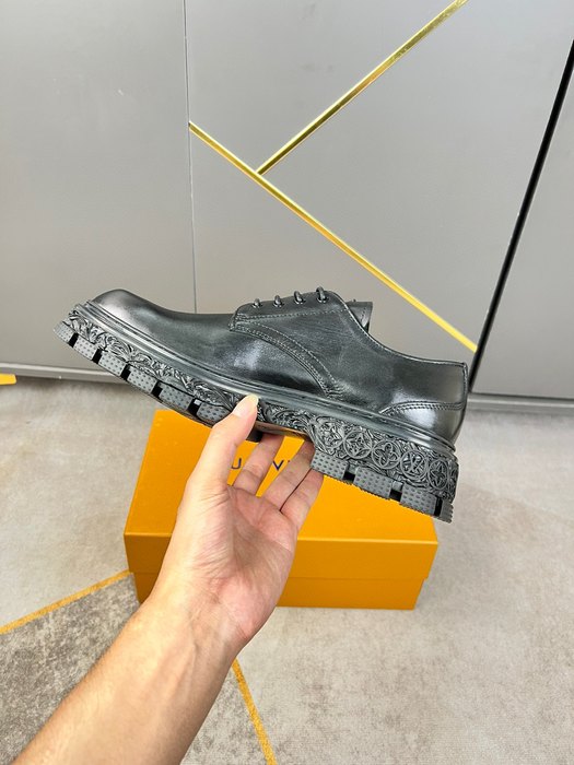 Shoes Louis Vuitton Brogue Derby Black 002