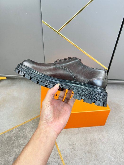 Shoes Louis Vuitton Brogue Derby Brown 001