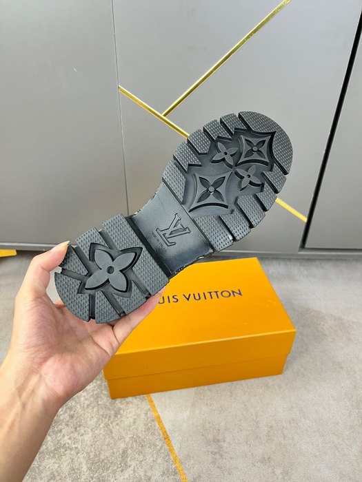 Shoes Louis Vuitton Brogue Lace up Black